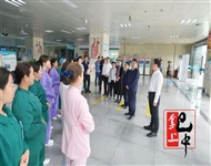何平带队开展第112个国际护士节走访慰问活动