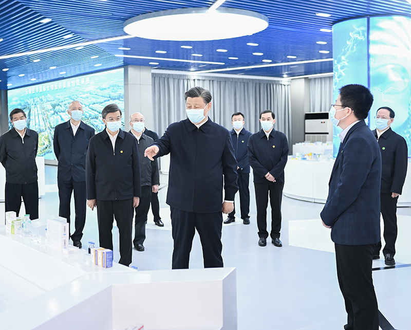 习近平在河北考察并主持召开深入推进京津冀协同发展座谈会时强调
以更加奋发有为的精神状态推进各项工作
推动京津冀协同发展不断迈上新台阶
李强丁薛祥出席座谈会 蔡奇陪同考察并出席座谈会「相关图片」