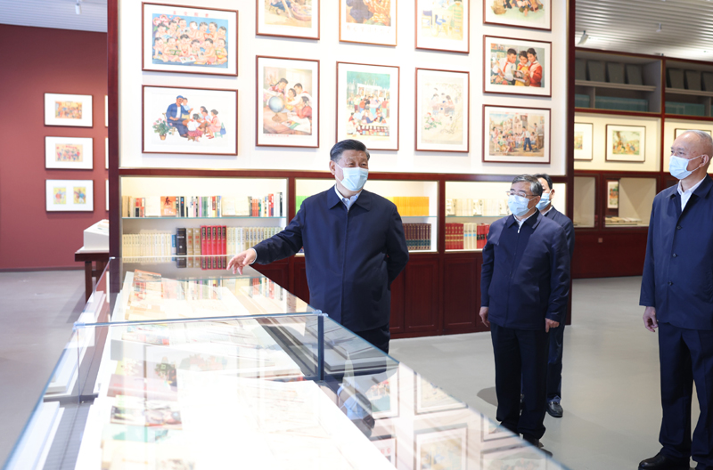 习近平在文化传承发展座谈会上强调
担负起新的文化使命
努力建设中华民族现代文明
蔡奇主持「相关图片」
